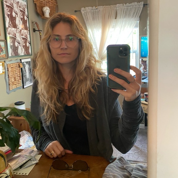 Meet your Posher, Olivia - Picture 8 of 16